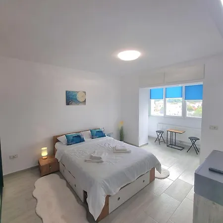 Daire Modern - Near Aquapark Amazonia And Hospitals Babes And Cardiology *