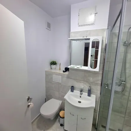 Modern - Near Aquapark Amazonia And Hospitals Babes And Cardiology Διαμέρισμα