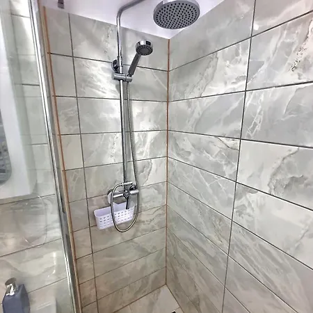 Διαμέρισμα Modern - Near Aquapark Amazonia And Hospitals Babes And Cardiology *