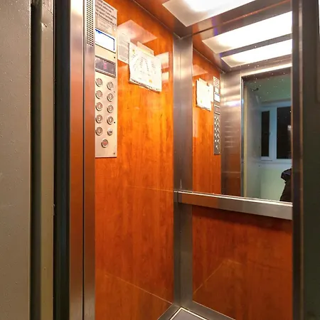 Modern - Near Aquapark Amazonia And Hospitals Babes And Cardiology Διαμέρισμα