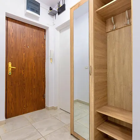 Modern - Near Aquapark Amazonia And Hospitals Babes And Cardiology Apartman