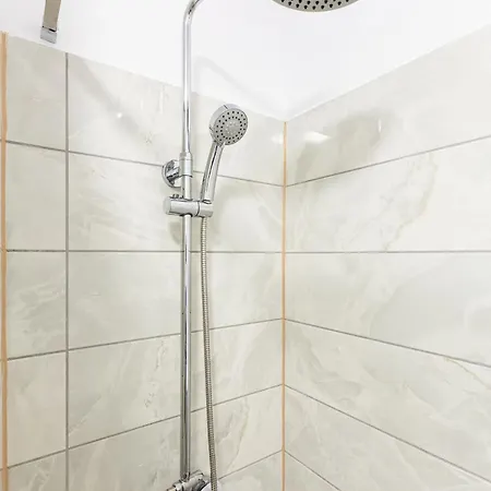 Daire Modern - Near Aquapark Amazonia And Hospitals Babes And Cardiology