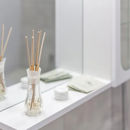 Modern - Near Aquapark Amazonia And Hospitals Babes And Cardiology *